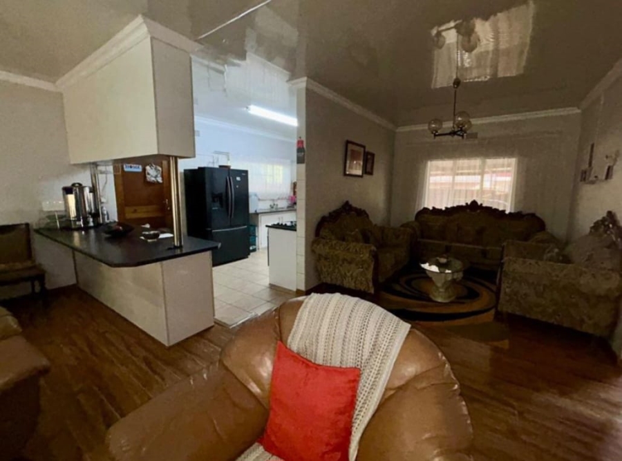 4 Bedroom Property for Sale in Carters Glen Northern Cape